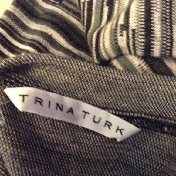 Trina Turk Black & Gray Pullover Crewneck Sweater Size Large - Picture 5 of 7